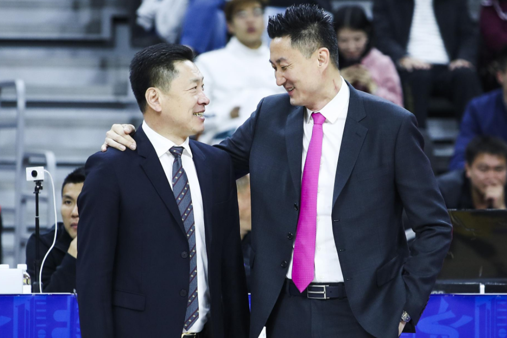 开云体育-包含Rookie与40激战G2分钟,败北胜负难料!,费德勒焦点对战全场沸腾不已的词条